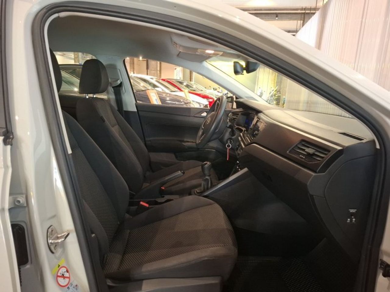 Volkswagen Polo Nuevo  Connect 1.0 TSI 70 kW (95 CV) SG5 (AE - foto 5