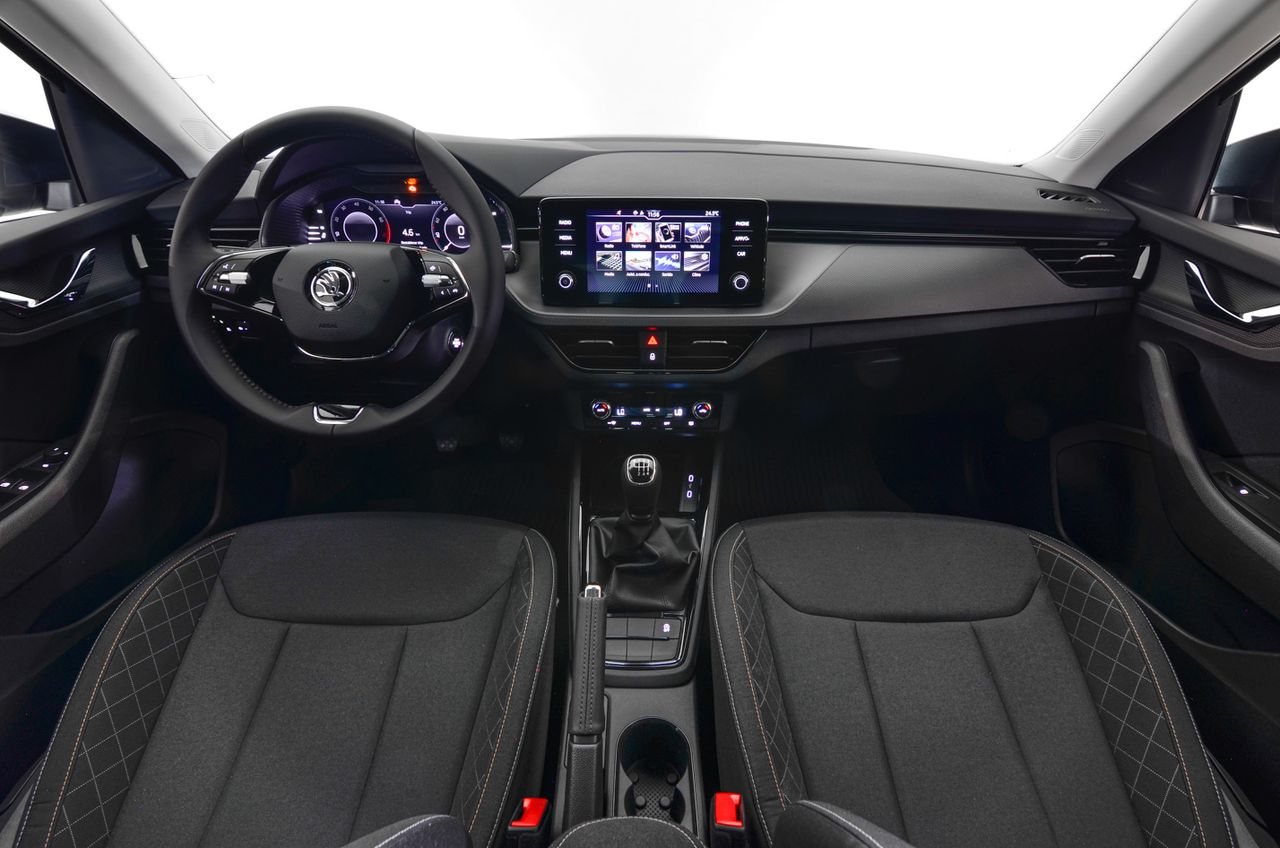 Skoda Kamiq Ambition Plus 1.5 TSI 110kW (150CV) (NW43P514) - foto 4