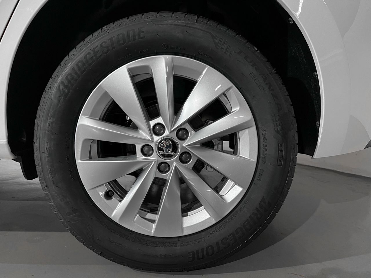 Skoda Kamiq Ambition Plus 1.0 TSI 81kW (110CV) (NW43J514) - foto 3