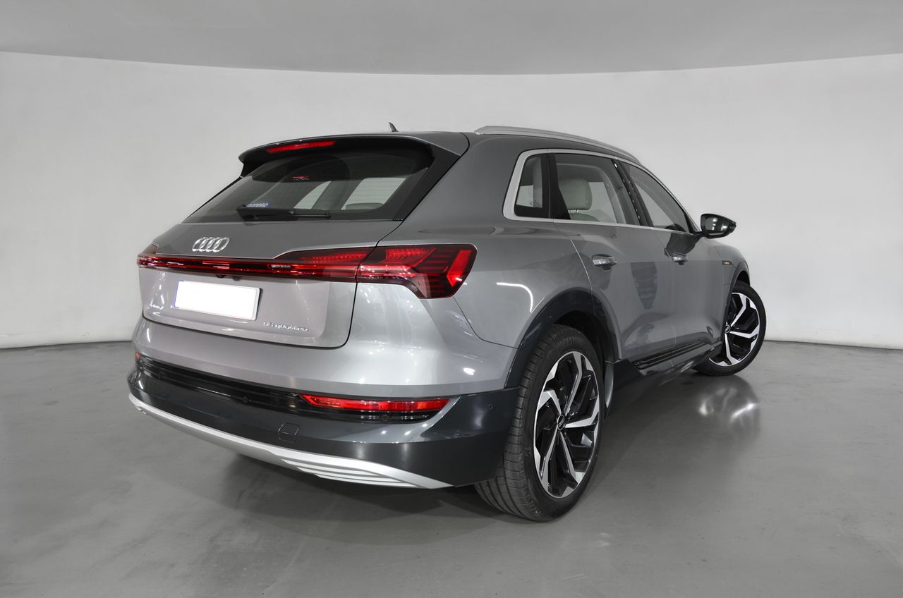Audi e-tron Sportback 55 Edition 300kW (408CV) quattro - foto 2
