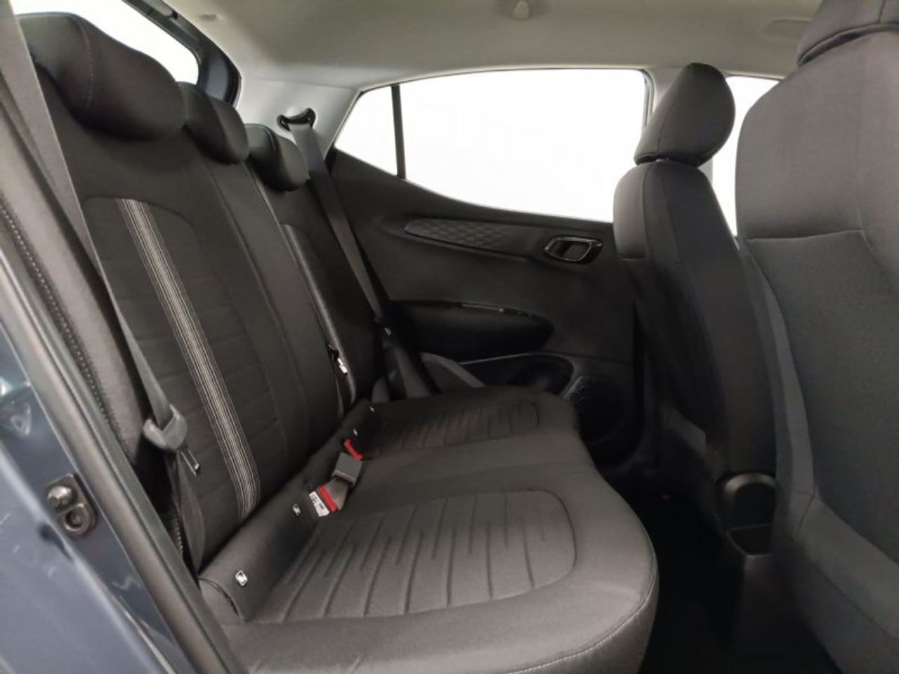 Hyundai i10 FL 1.0 MPi 49,3 kW (67 CV) MT5 2WD Sense (Con ru - foto 5