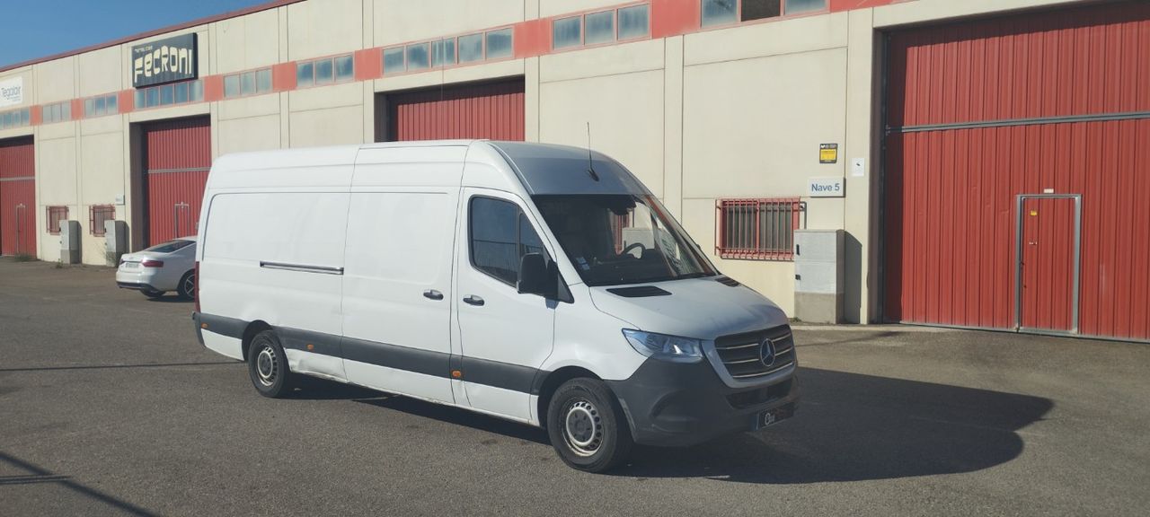 foto de mercedes sprinter 2019 de segunda mano