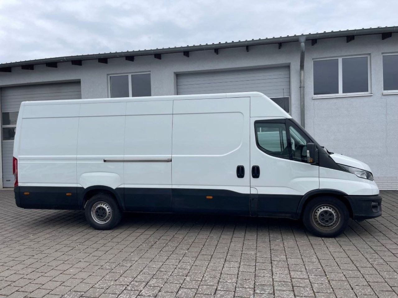 iveco daily 2023 / foto grande (3)