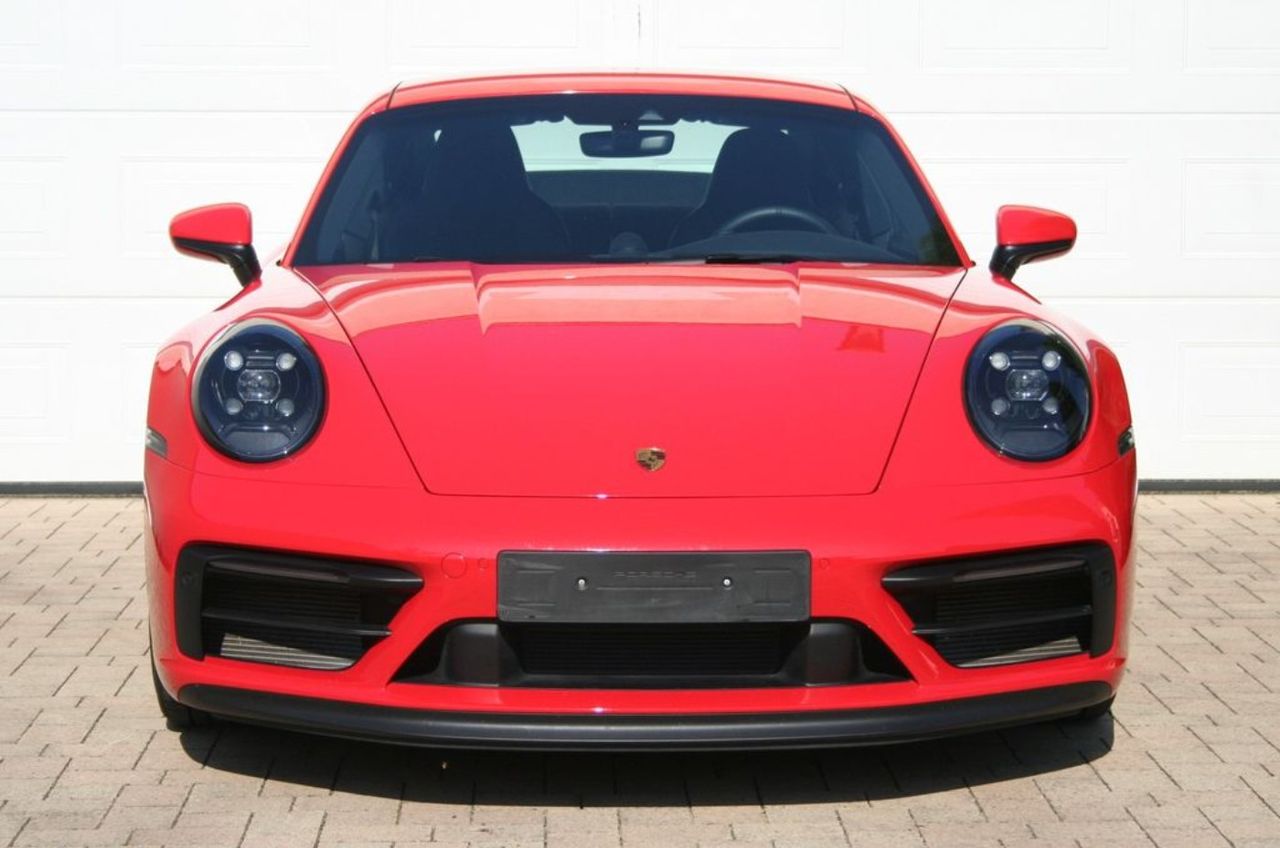 porsche 911 carrera 2022 / foto grande (2)