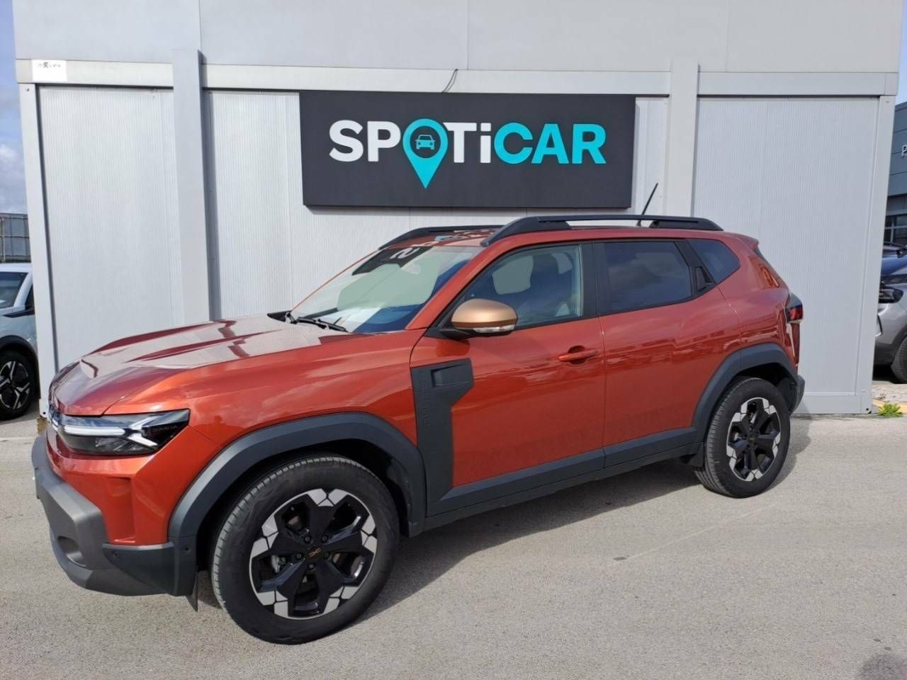 Elevador 2 columnas  de segunda mano - dacia duster 2024 /