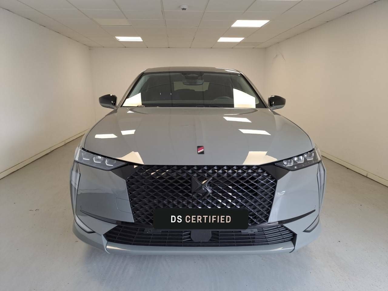ds automobiles ds 4 2024 / foto grande (2)