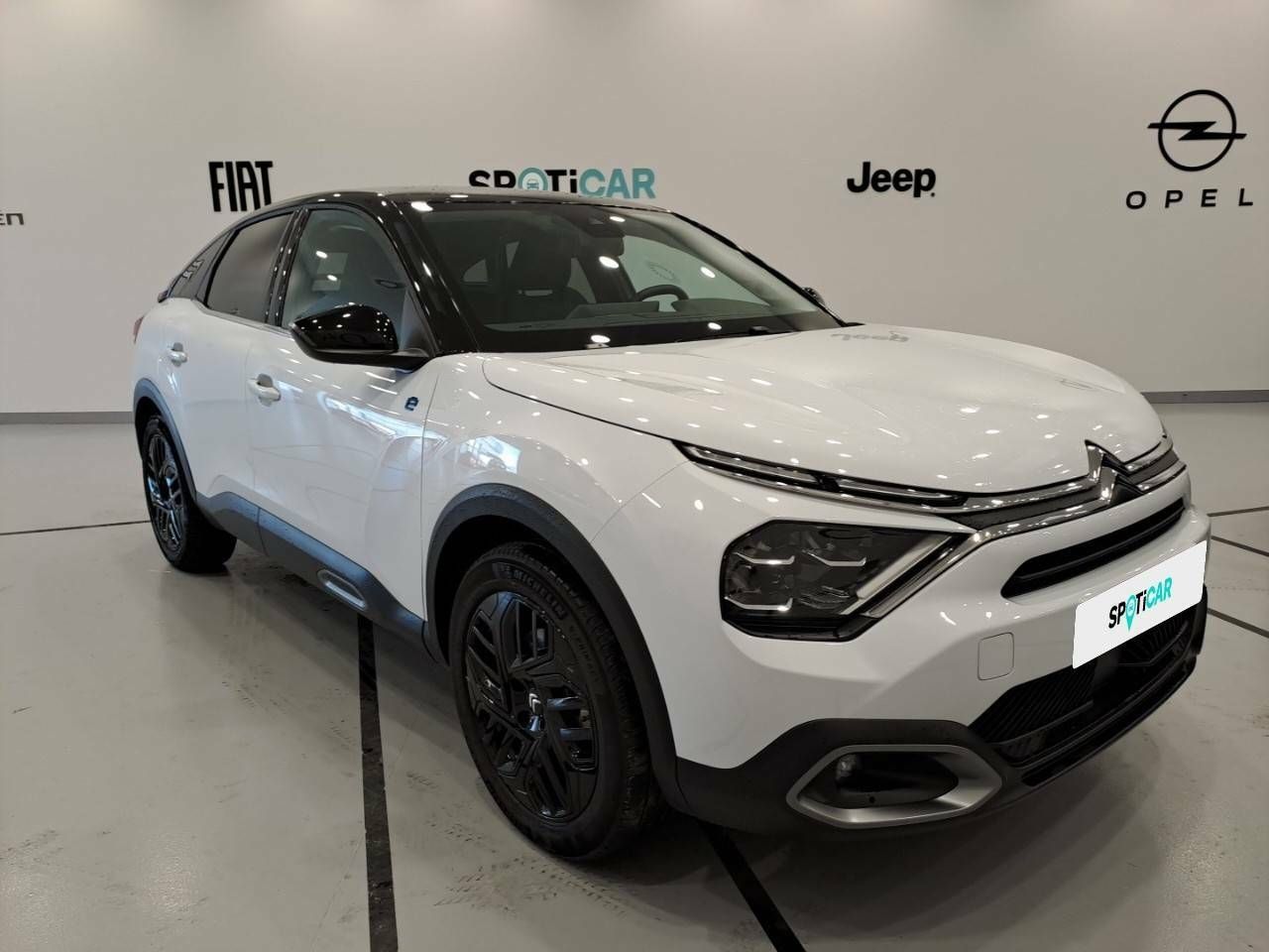 citroën c4 2024 / foto grande (3)