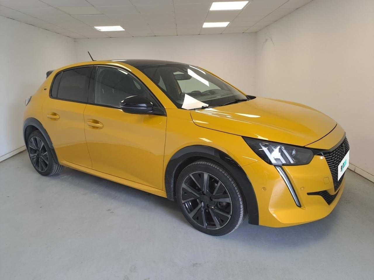 peugeot 208 2021 / foto grande (3)