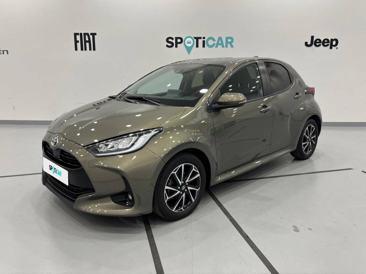 Foto toyota yaris 2021 /