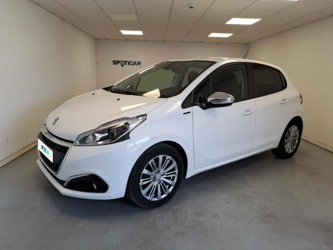 peugeot 208 2019 /