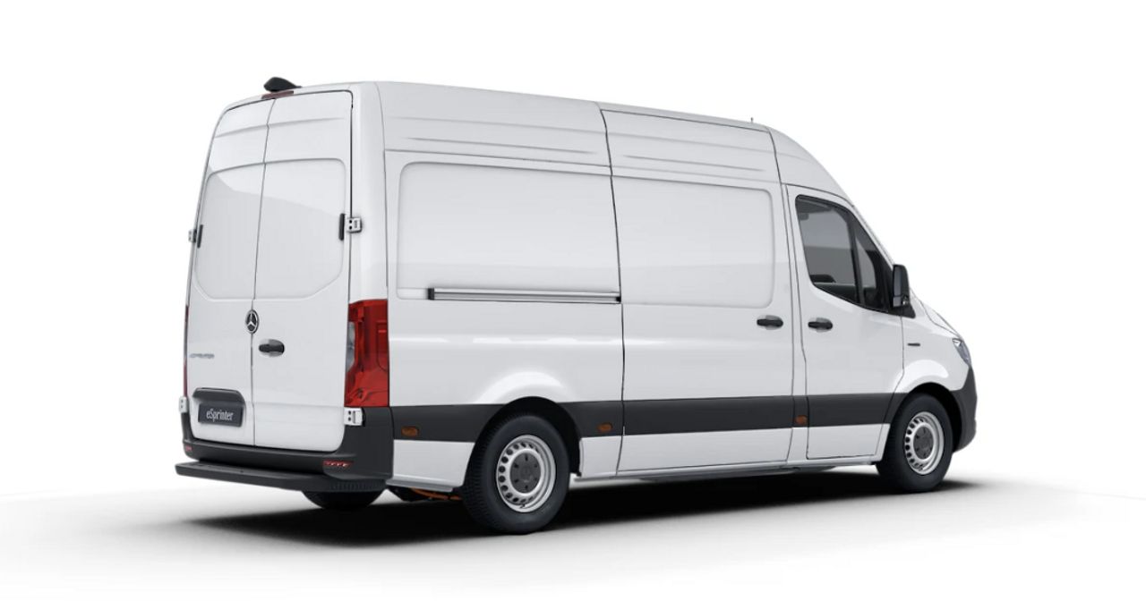 mercedes-sprinter-nuevo-esprinter-320-furgon-pro-medio-imagen-3