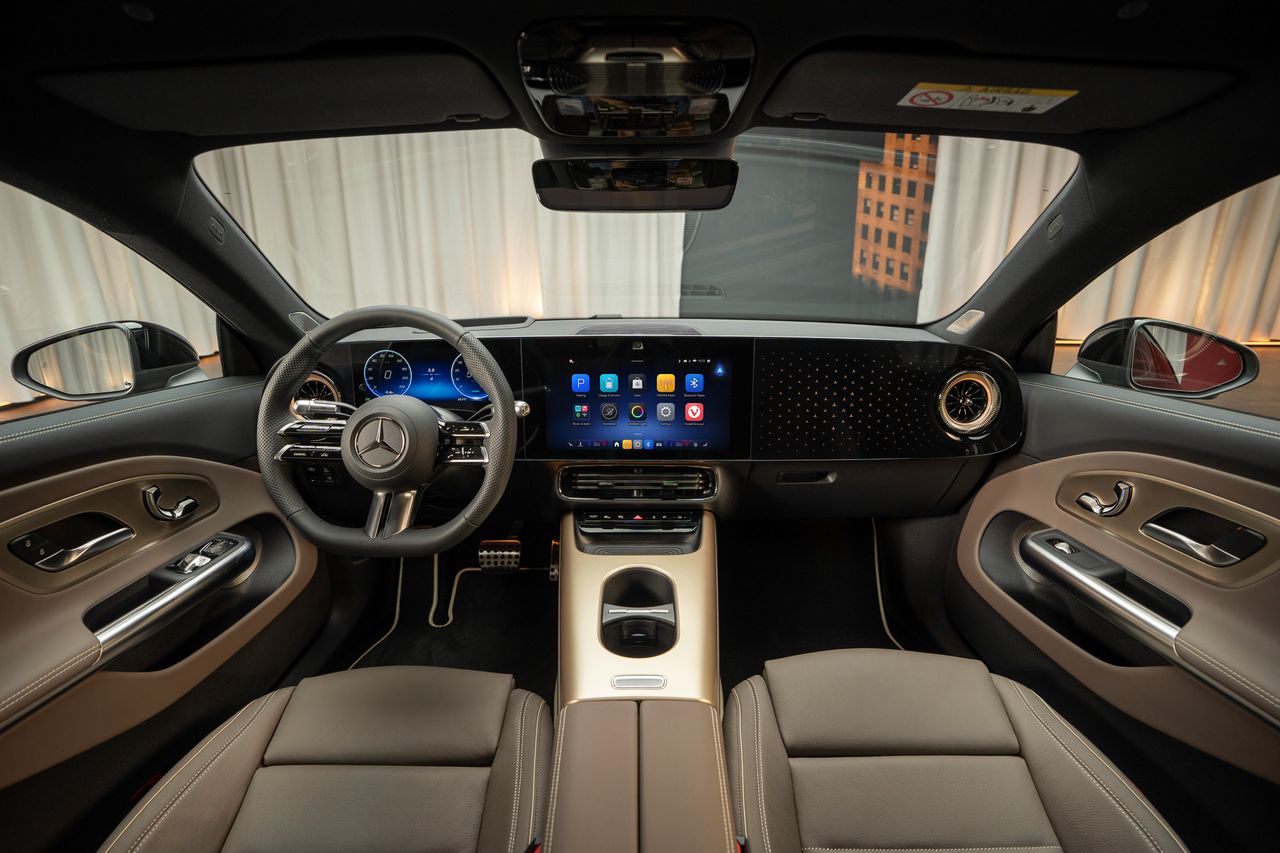 mercedes-cla-250+-con-tecnologia-eq-imagen-13