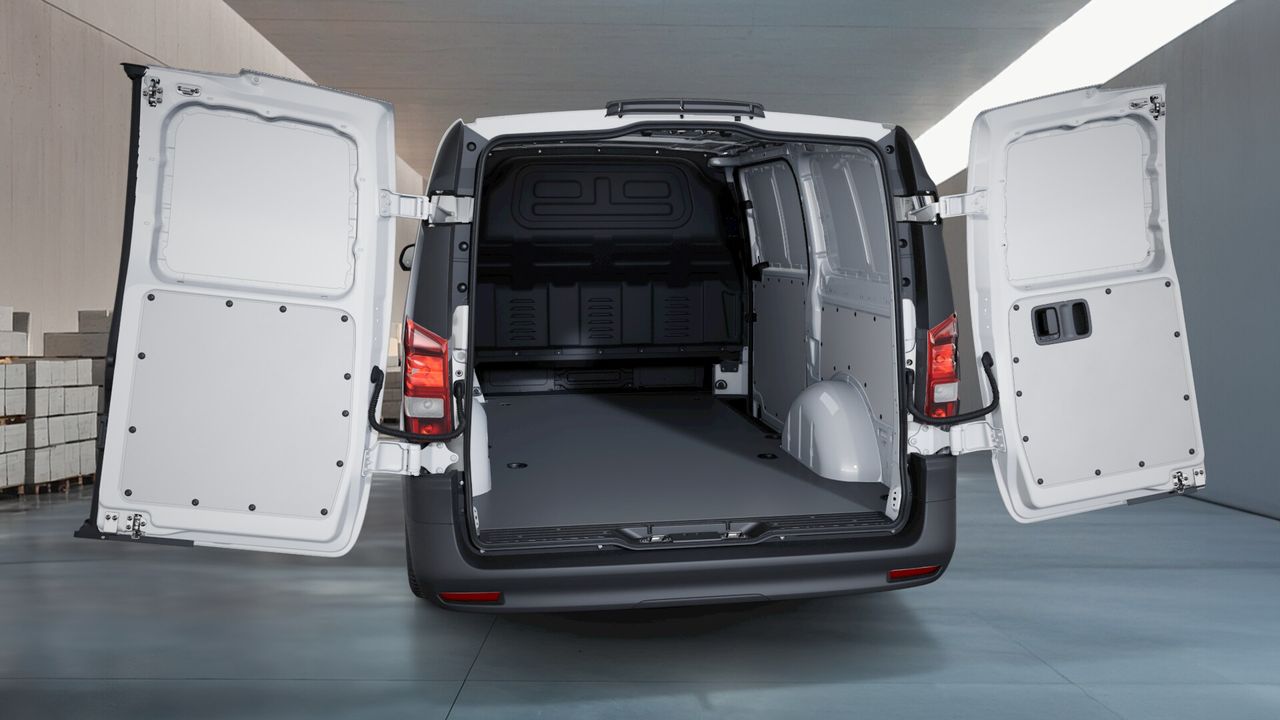 mercedes-vito-110-cdi-furgon-pro-larga-imagen-13
