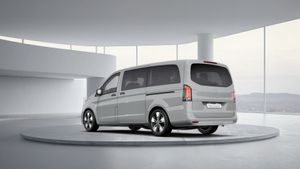 mercedes-vito-114cdi-at-100kw-tourer-select-larga-imagen-1