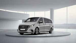 mercedes-vito-116cdi-at-120kw-tourer-pro-extralarga-imagen-1