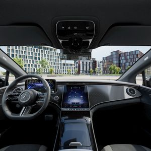 mercedes-eqe-eqe-350+-amg-night-edition-imagen-13