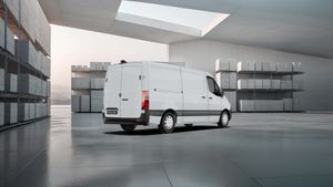 mercedes-sprinter-311-cdi-furgon-pro-medio-imagen-2