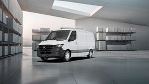 mercedes-sprinter-311-cdi-furgon-pro-medio-imagen-1