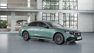mercedes-clase-e-e-300-de-con-tecnologia-hibrida-eq-imagen-2