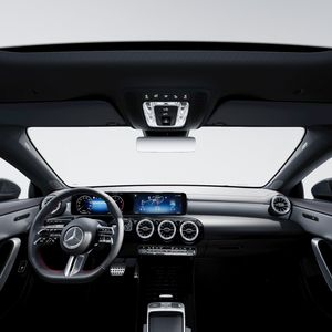 mercedes-cla-cla-200-shooting-brake-imagen-13