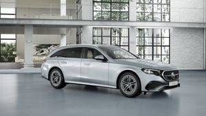 mercedes-clase-e-e-300-e-con-tecnologia-hibrida-eq-estate-imagen-2