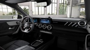 mercedes-clase-a-mercedes-amg-a-35-4matic-imagen-14