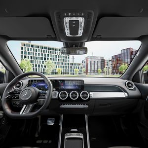 mercedes-eqb-eqb-250+-imagen-13