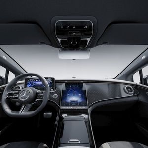 mercedes-eqe-eqe-350+-amg-night-edition-imagen-13