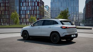 mercedes-eqa-eqa-250+-imagen-8