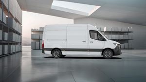 mercedes-sprinter-315-cdi-furgon-pro-medio-imagen-4