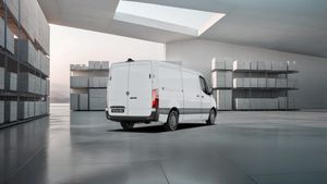 mercedes-sprinter-311-cdi-furgon-pro-medio-imagen-3