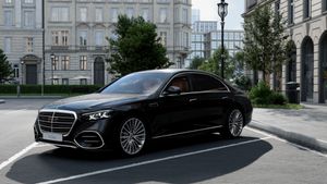 mercedes-clase-s-s-450-d-4matic-larga-imagen-11