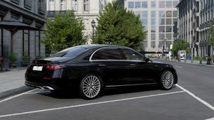 mercedes-clase-s-s-450-d-4matic-larga-imagen-4