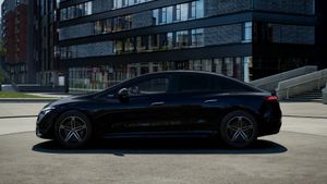 mercedes-eqe-eqe-350+-amg-night-edition-imagen-9