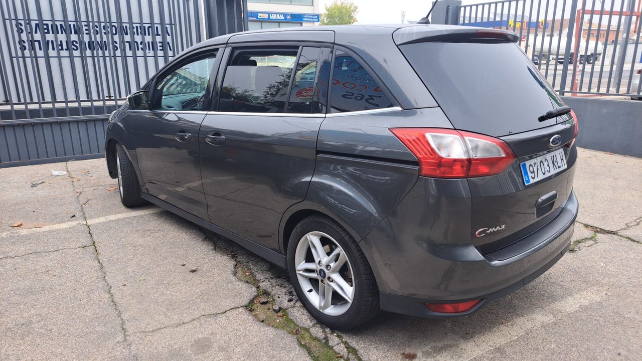 ford grand c-max 2018 / foto grande (3)
