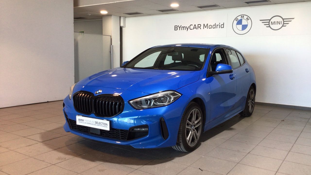 Foto bmw serie 1 2024 /