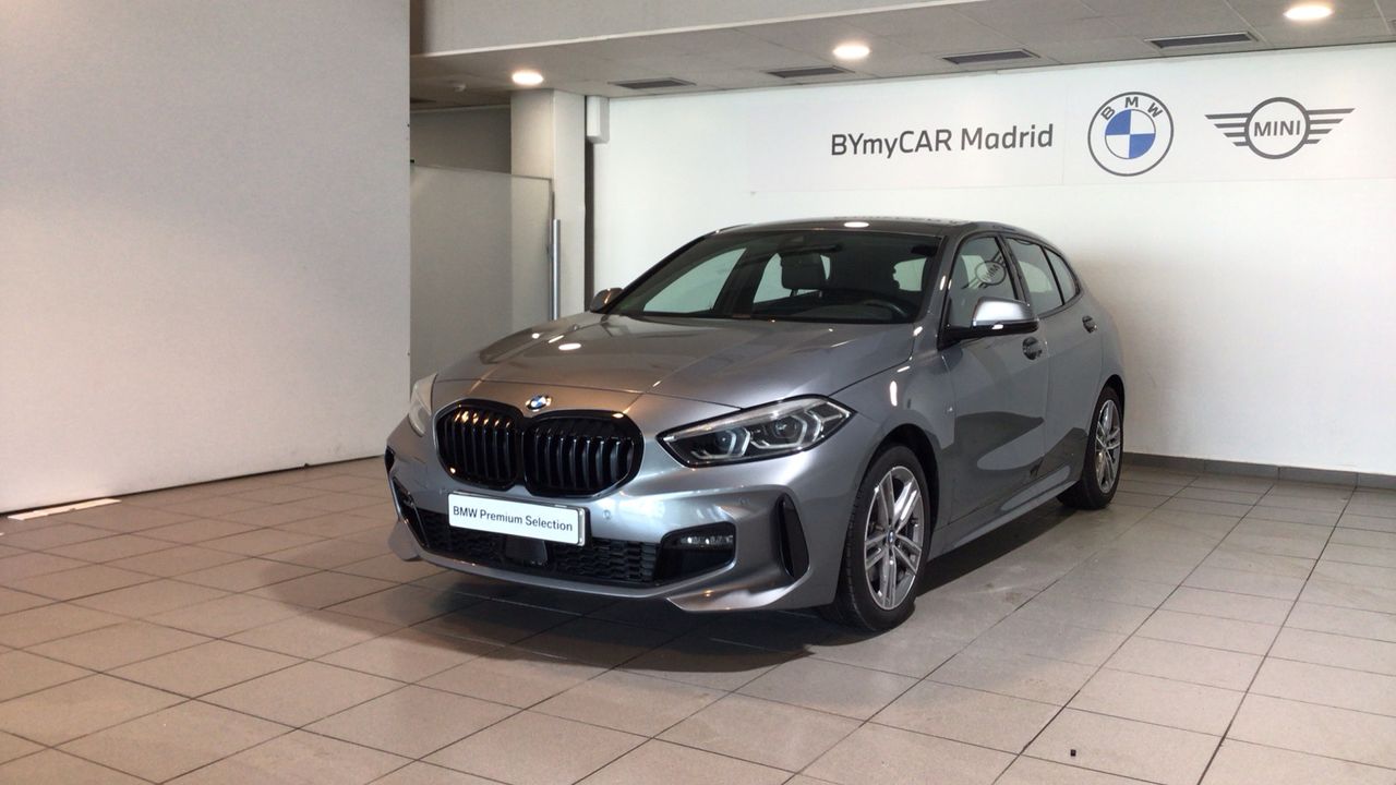 Foto bmw serie 1 2024 /