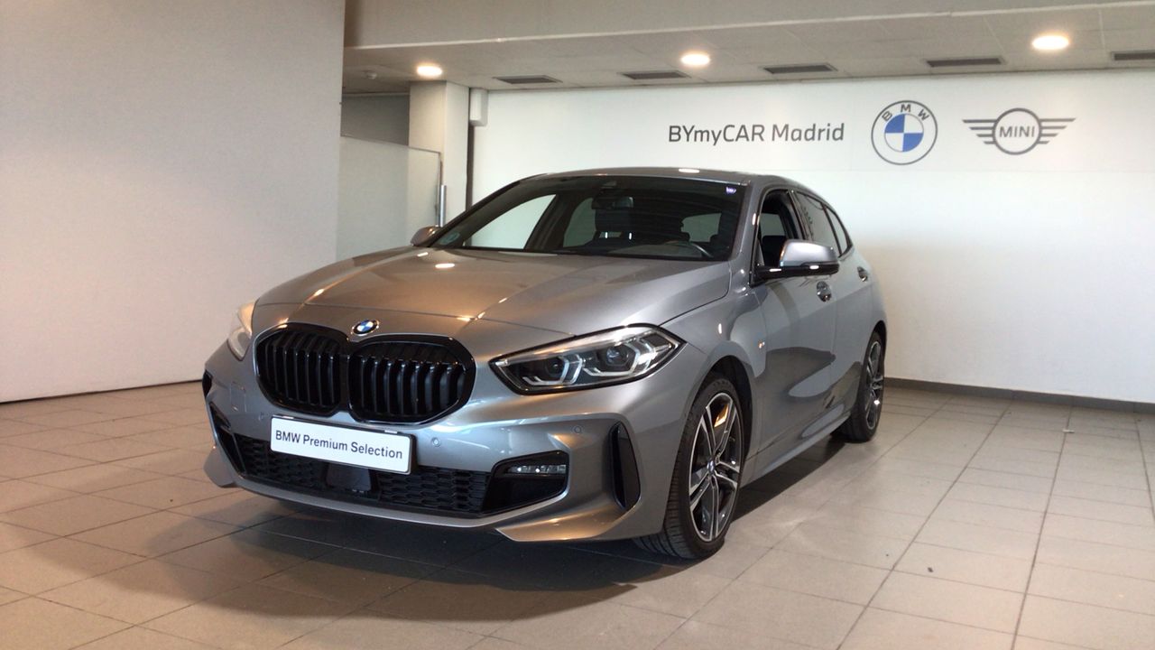 Foto bmw serie 1 2024 /
