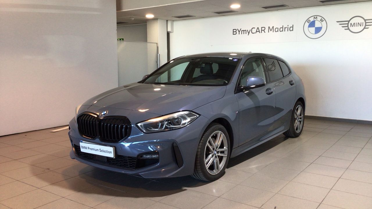 Foto bmw serie 1 2024 /