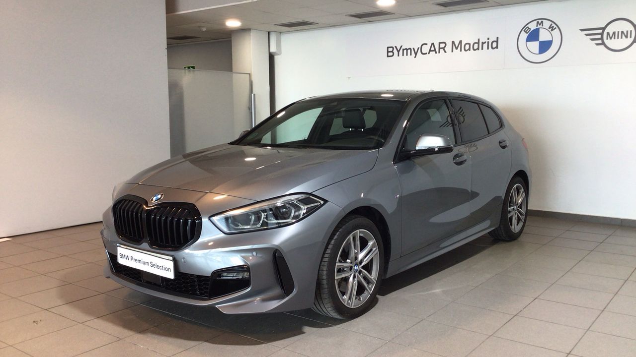 Foto bmw serie 1 2024 /