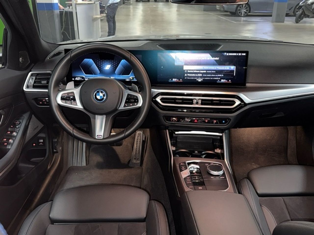 BMW Serie 3 320e xDrive Touring 150 kW (204 CV) - foto 7