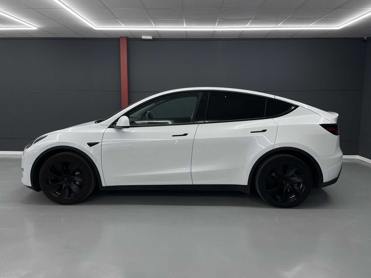 tesla model y 2022 / foto grande (2)