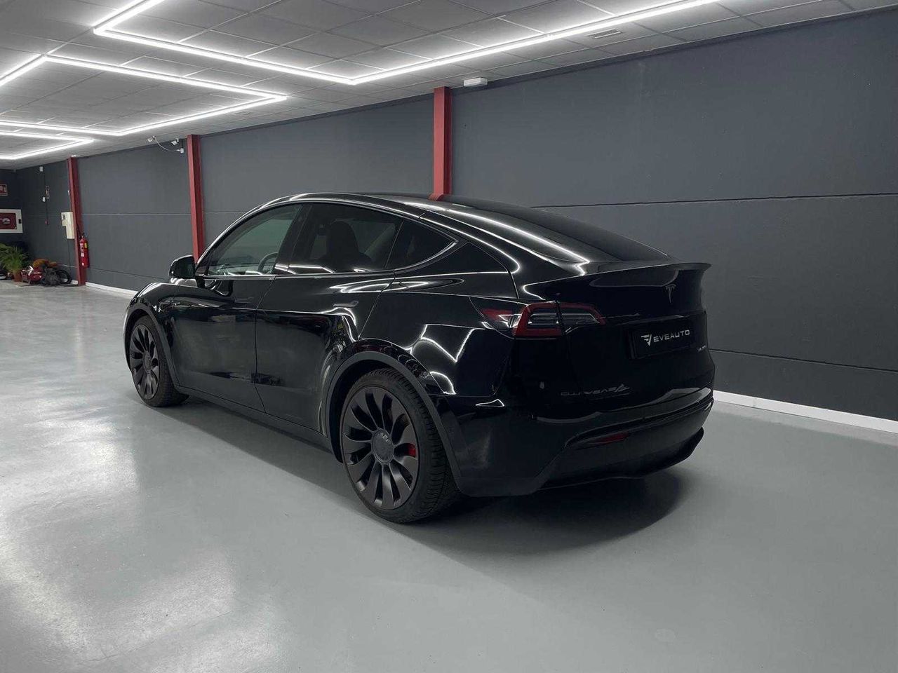 tesla model y 2022 / foto grande (2)