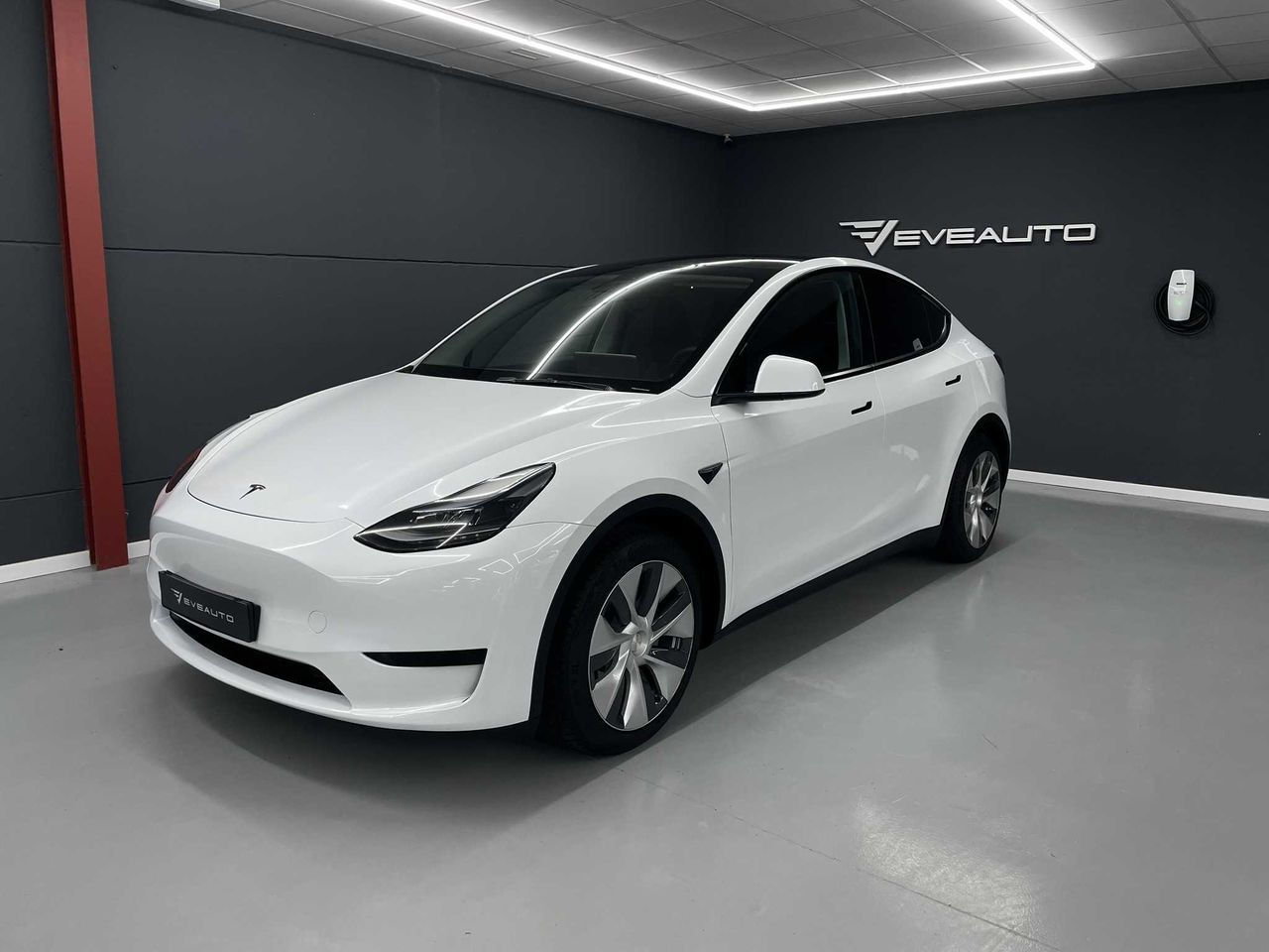 Foto tesla model y 2023 /