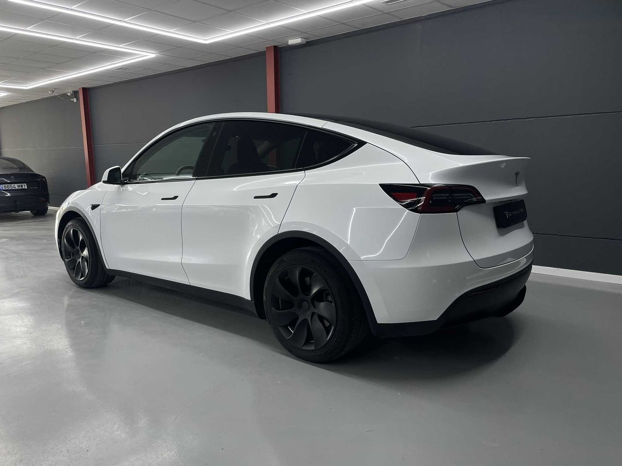 tesla model y 2023 / foto grande (3)