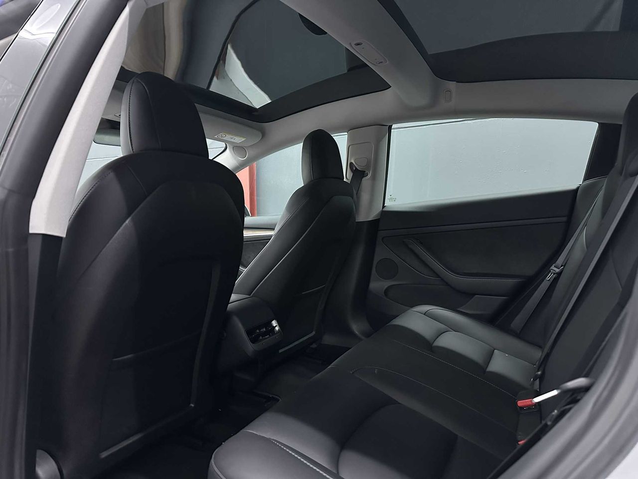 Tesla Model 3 Dual Motor Performance EAP 27.190e neto - foto 8