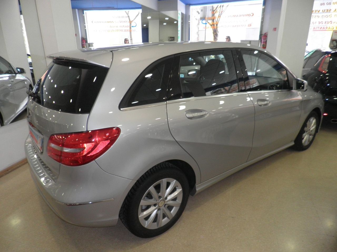 Mercedes Clase B 180 Etiq. Amb. VERDE C EURO 6 sólo 68.000 Km. - Foto 7