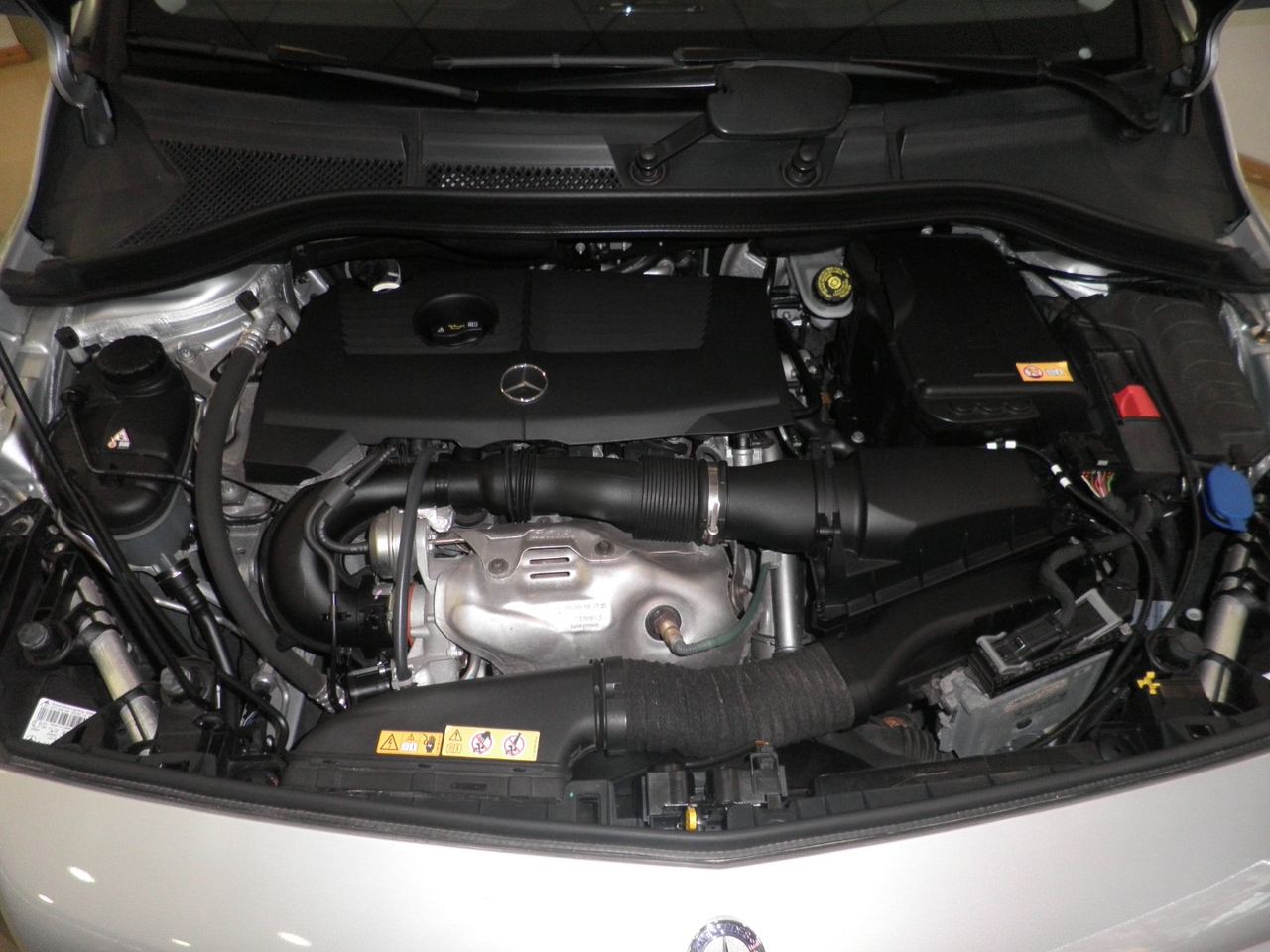 Mercedes Clase B 180 Etiq. Amb. VERDE C EURO 6 sólo 68.000 Km. - Foto 5