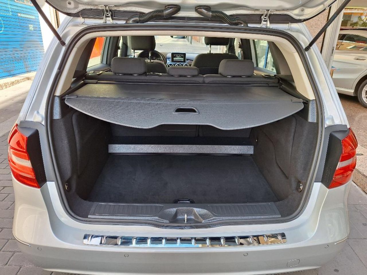 Mercedes Clase B 180 Etiq. Amb. VERDE C EURO 6 sólo 68.000 Km. - Foto 12