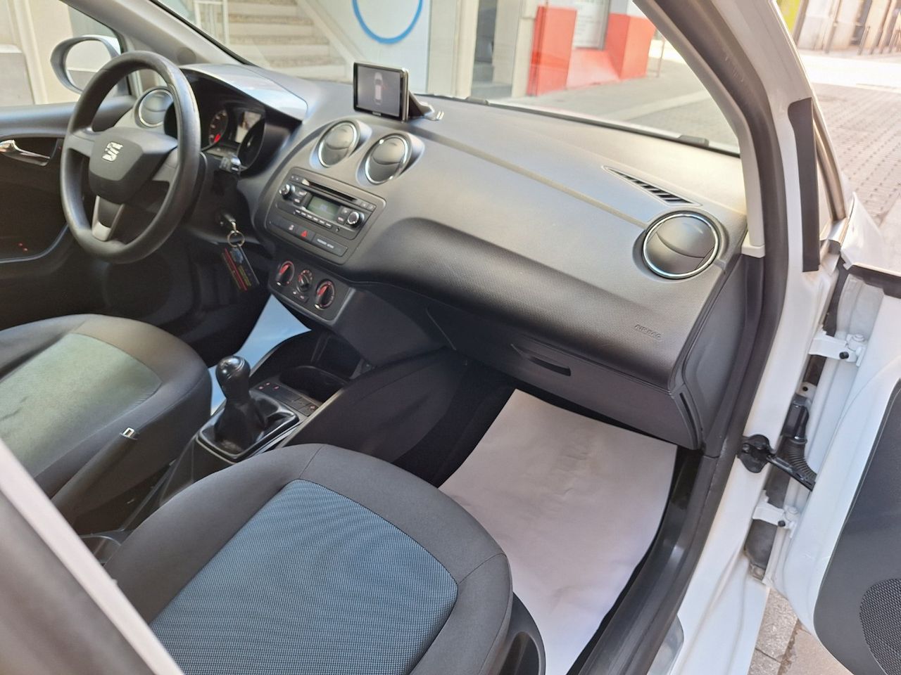 Seat Ibiza 1.2 Reference i-Tech Un solo propietario - Foto 3